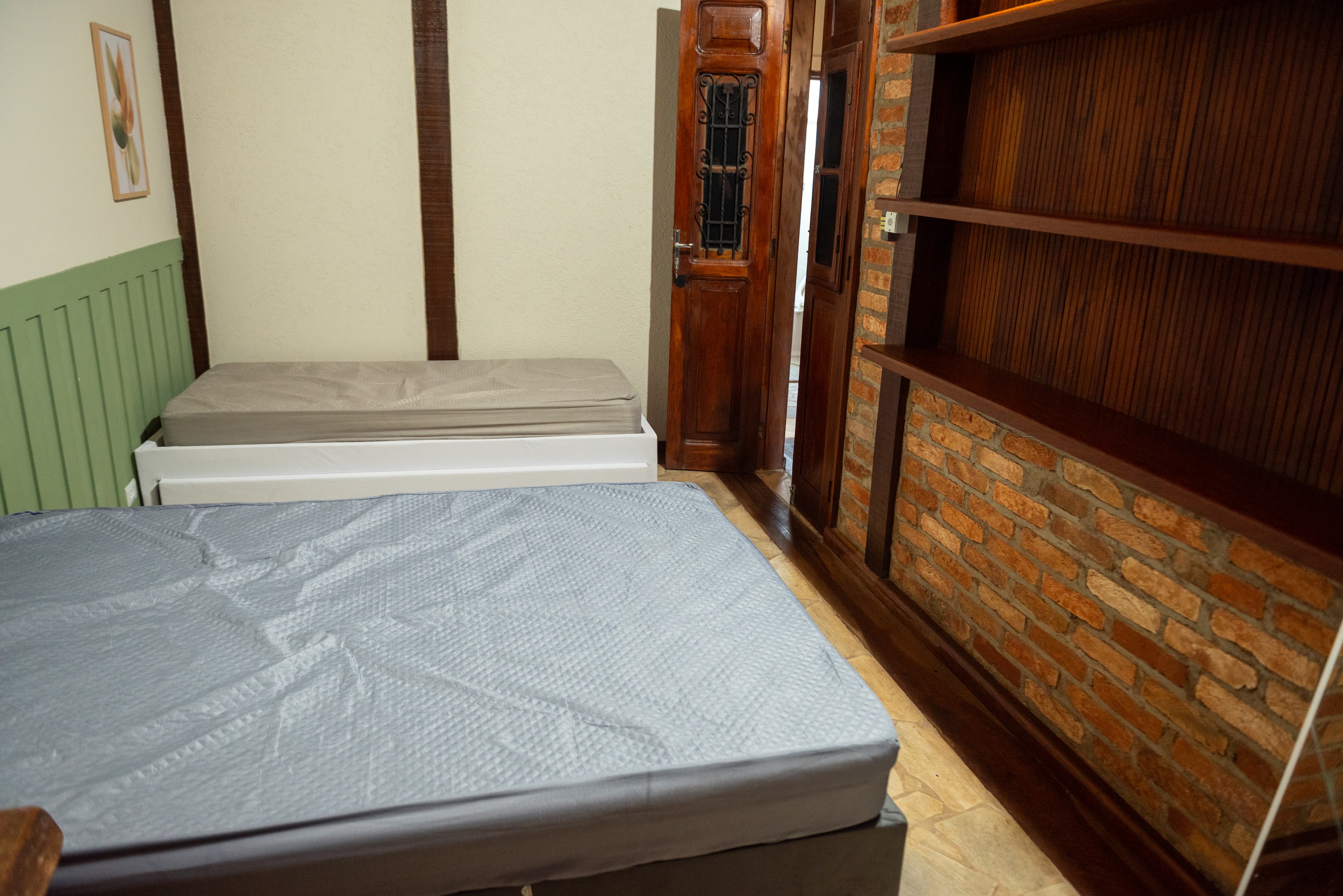 Quarto corredor — Pousada Casa Camping — foto 2