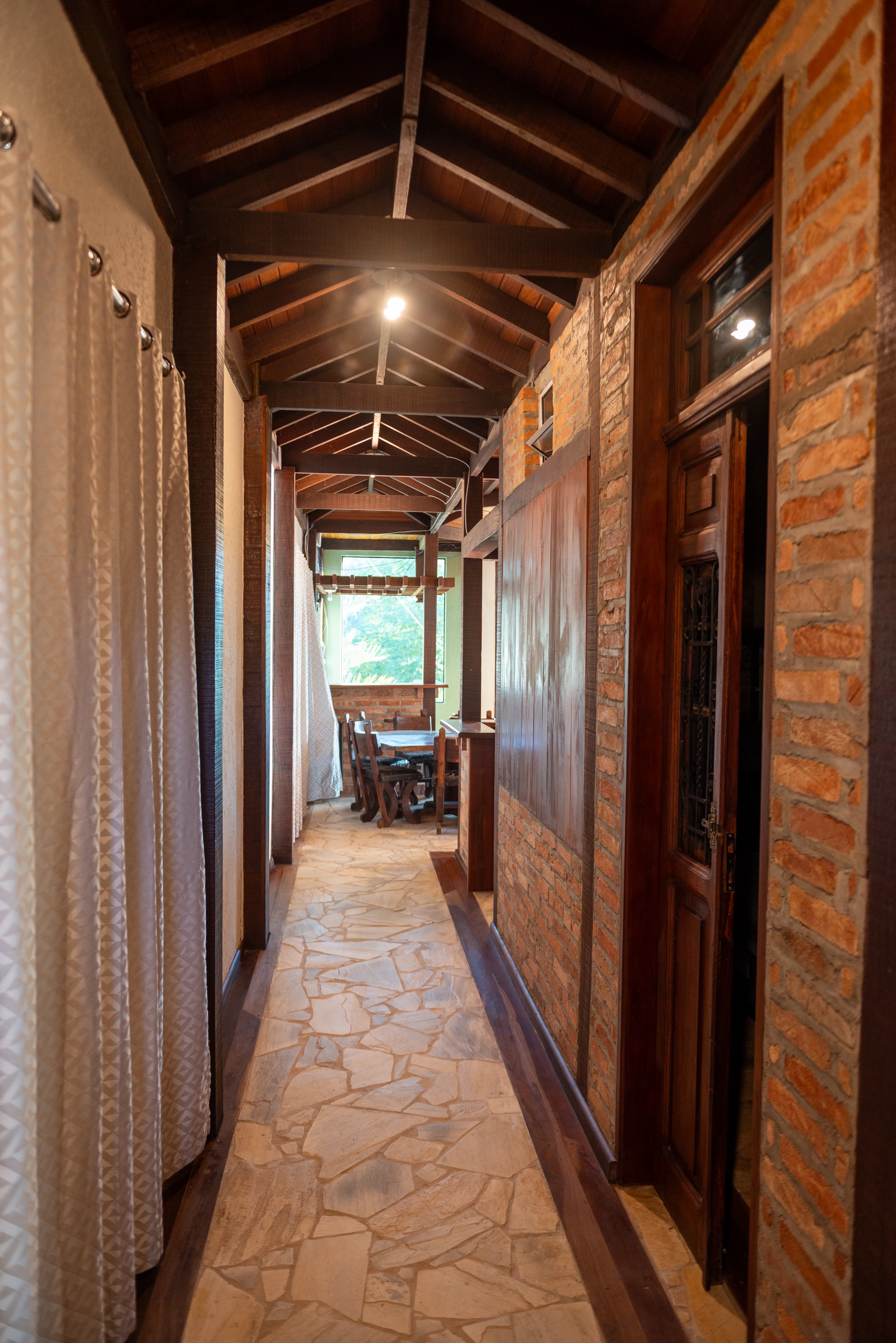 Quarto corredor — Pousada Casa Camping — foto 4
